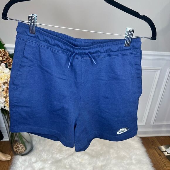 Nike Pants - Nike shorts